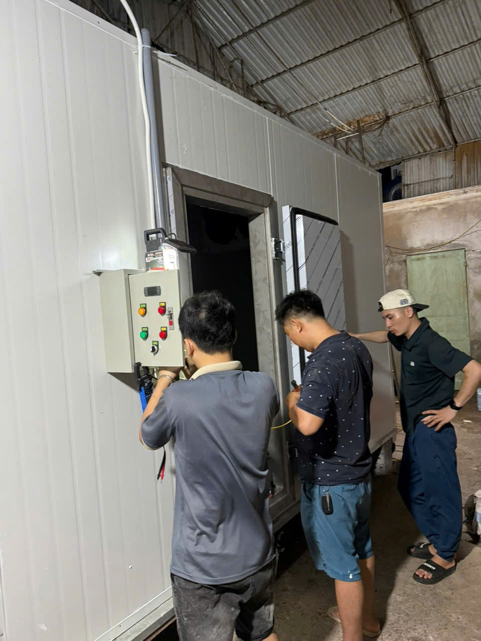 kho lanh bao quan sau 6 - Kho Lạnh Bảo Quản Sầu Riêng Tạm Thời Tại Vĩnh Trụ Hà Nam